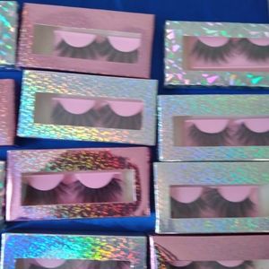 One Pa of Eyelashes & Eyelash Glue Pen